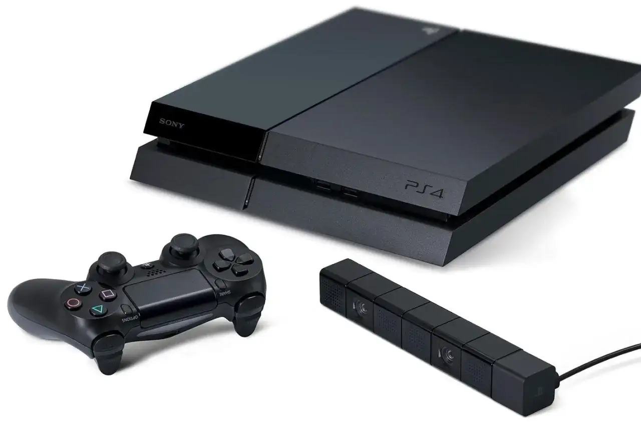 Consola PlayStation 4, mando DualShock 4 y cámara PlayStation Camera, listos para jugar cuando salio la Play 4.